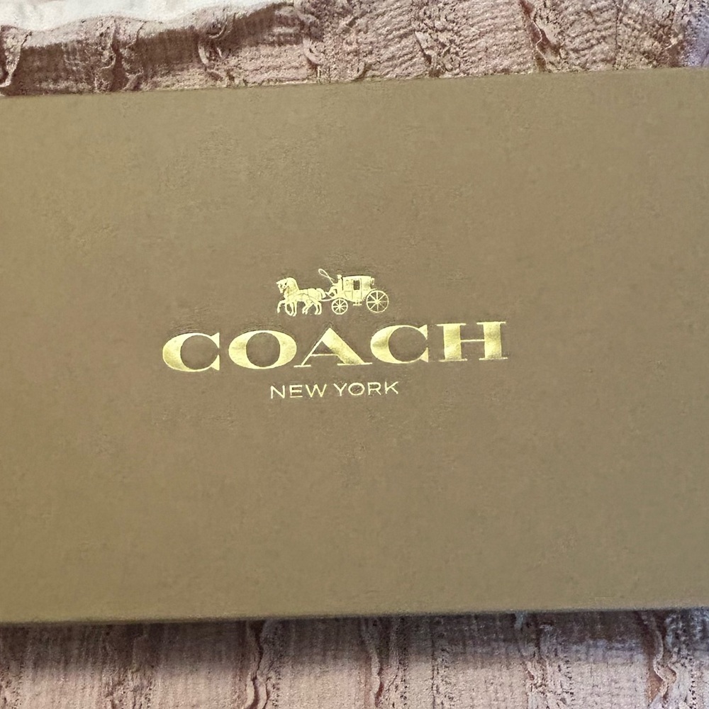 Coach Signature Metallic Corner Zip Wristlet with Charms Wine still in box - Picture 7 of 7